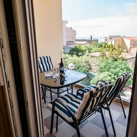 Pensjonat For Four With A Sea View Makarska